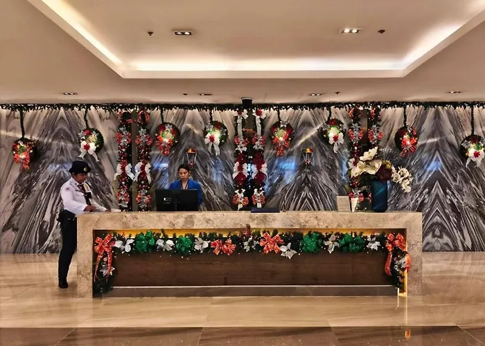 Coast Roxas Blvd Near Ccp, Us Embassy & Star Apartment Manila